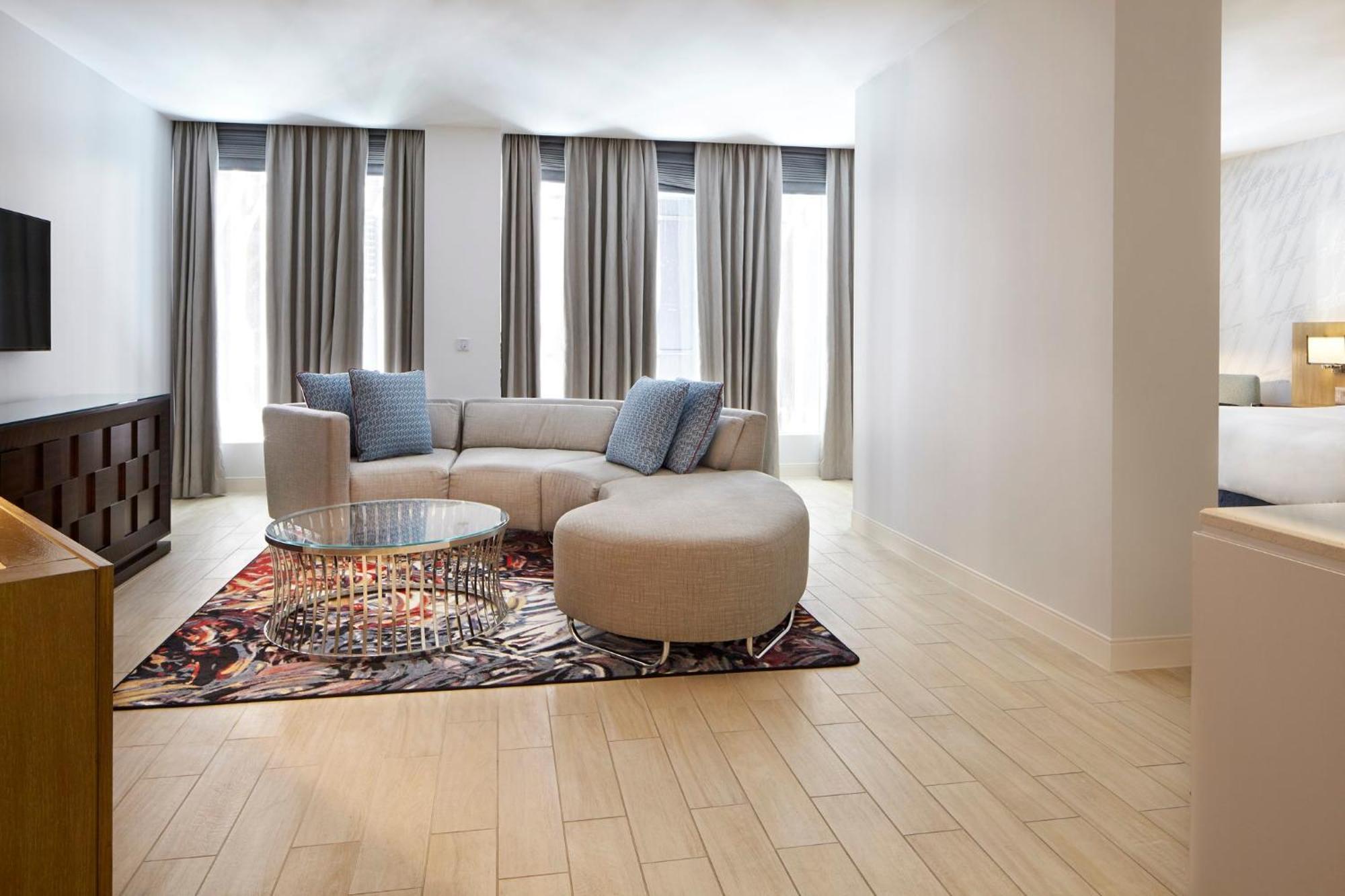 Hotel Indigo Atlanta Downtown By Ihg Exterior photo
